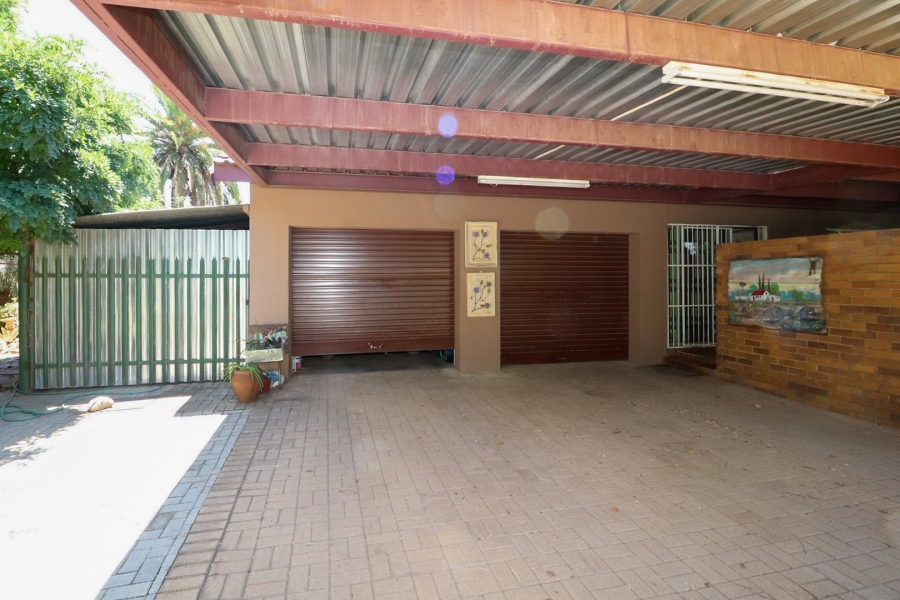 3 Bedroom Property for Sale in Ellaton North West